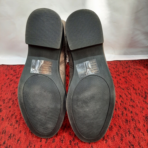 Torrid Women's Booties Sweater Knit Trim Buckle Accent Gray Size 11 - Picture 6 of 14